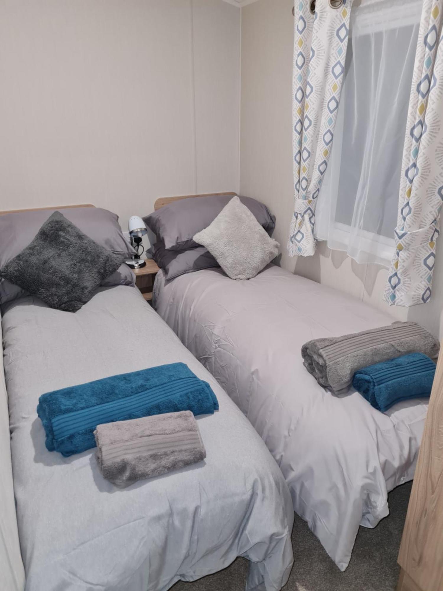 Hotel Golf And Leisure Retreat Great Yarmouth Esterno foto